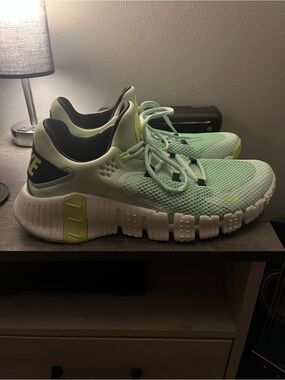 Nike metcon mens Mint Green and Lime Athletic Sneakers